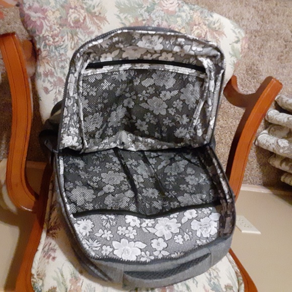 Vera Bradley Grand Reactive Heather Gray Backpack - Picture 9 of 13